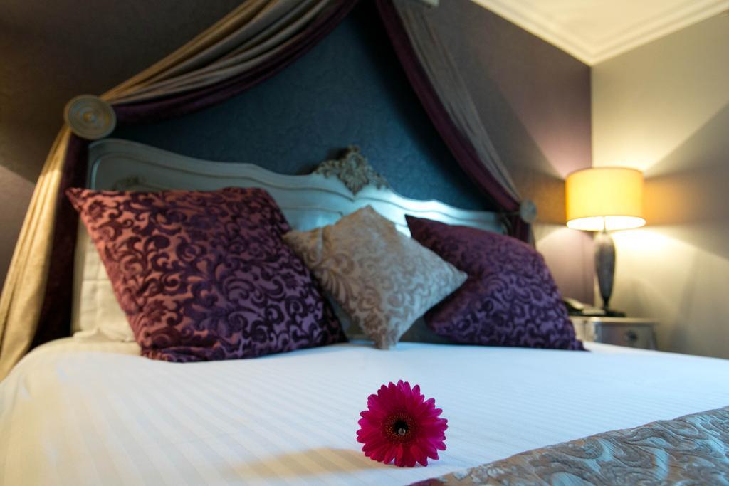 Greenvale Hotel Cookstown Eksteriør billede