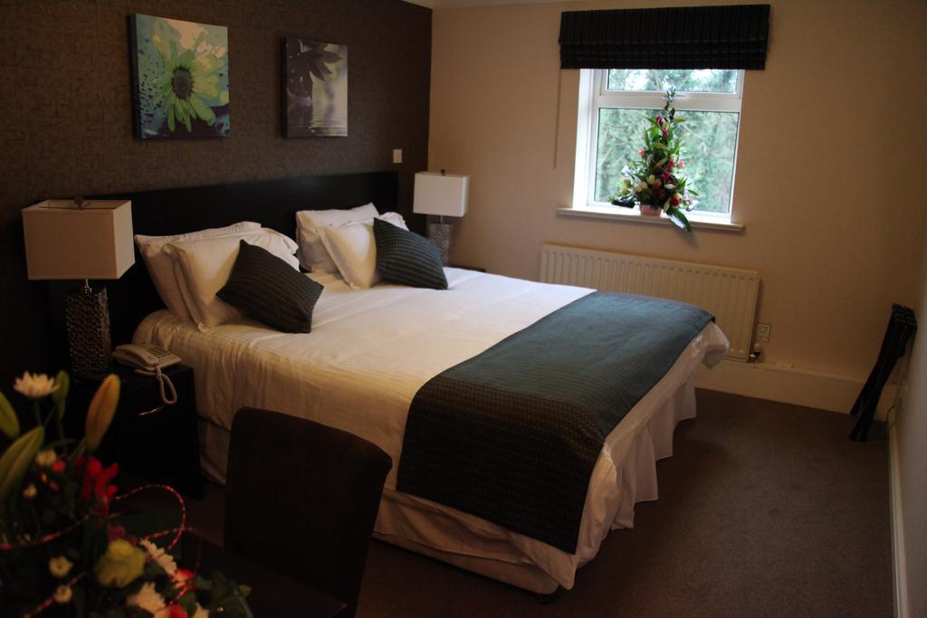 Greenvale Hotel Cookstown Eksteriør billede