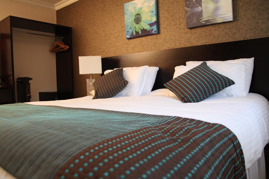 Greenvale Hotel Cookstown Eksteriør billede