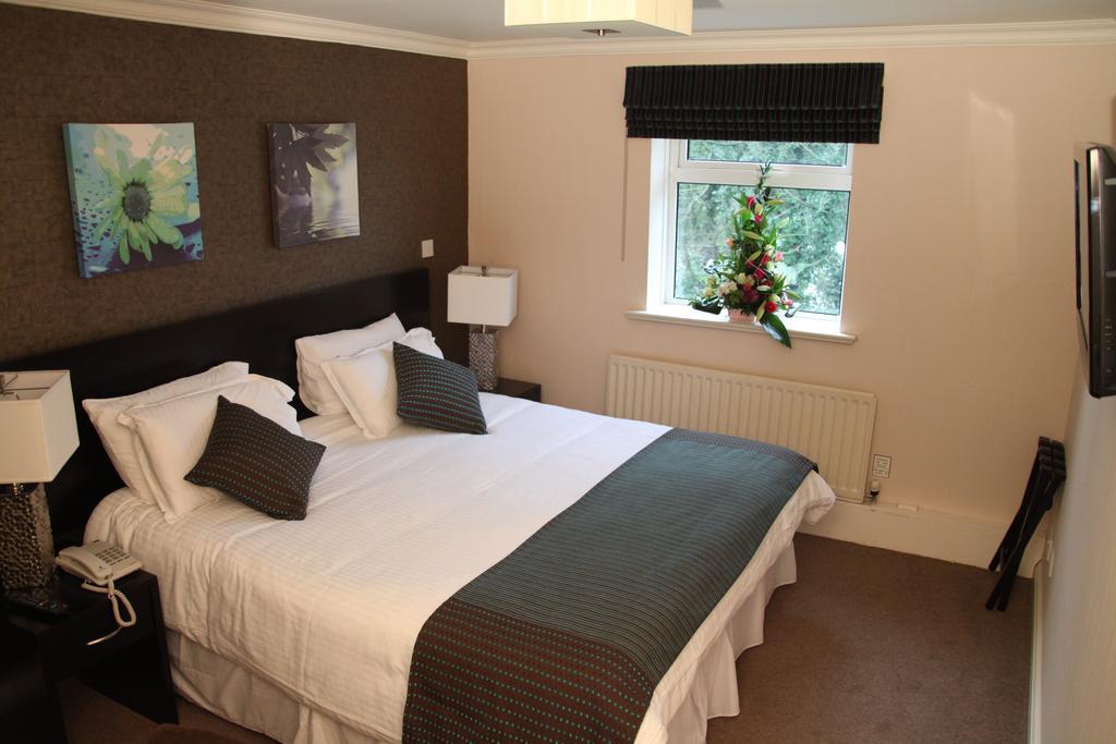 Greenvale Hotel Cookstown Eksteriør billede